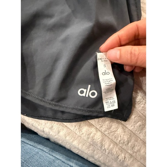 Women's Black Alo Shorts Size Small With Pockets - Picture 5 of 11
